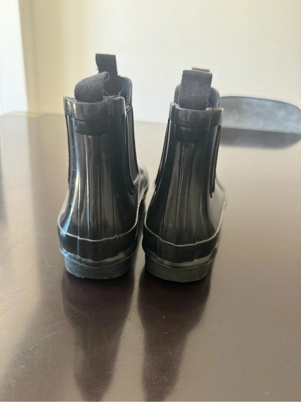 Hunter Glossy Black Chelsea Rain Boots with Red Logo